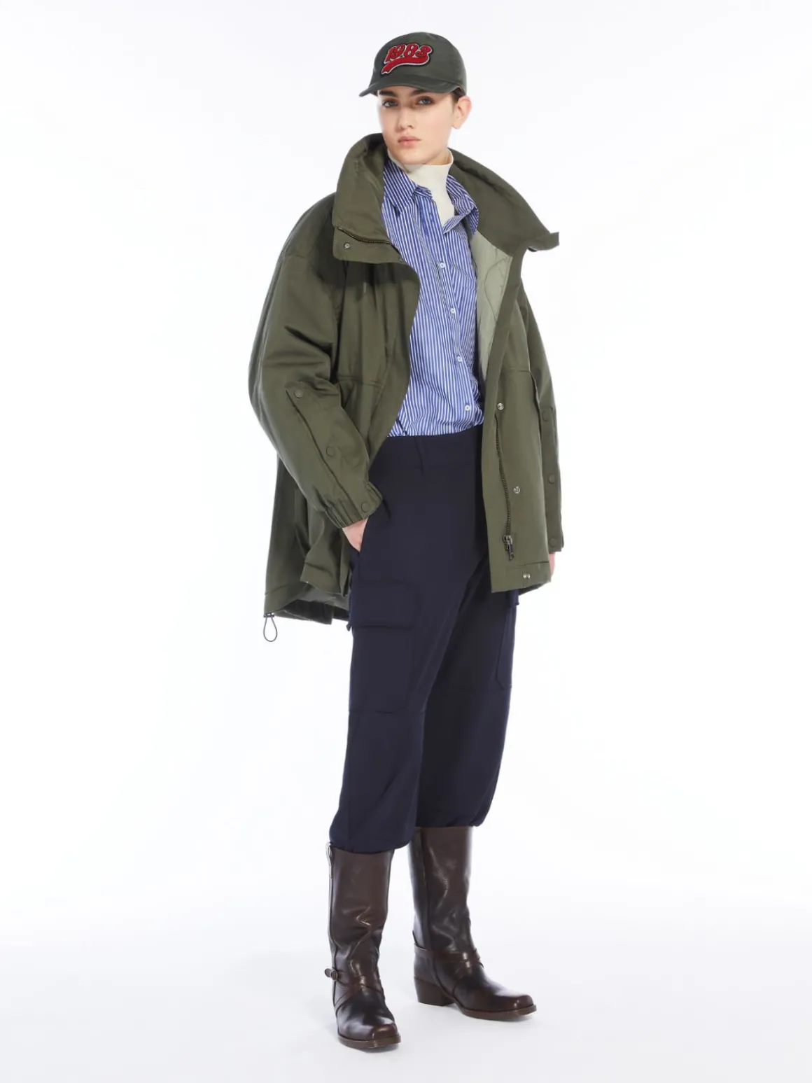 Reversible water-repellent fabric parka