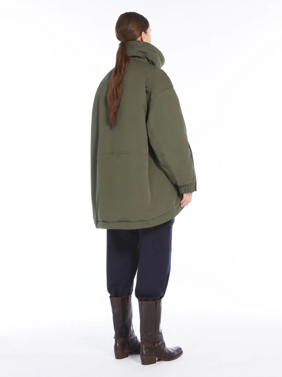 Reversible water-repellent fabric parka