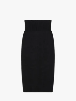 Seamless wool skirt
