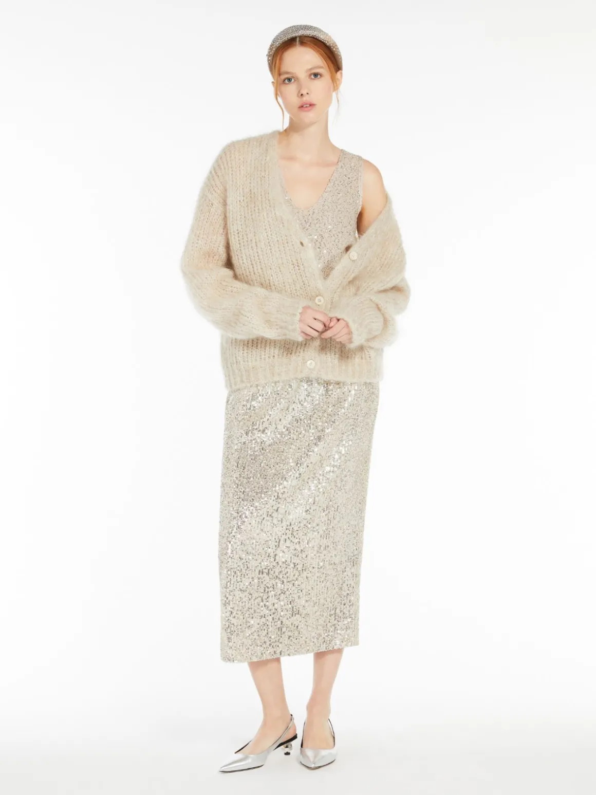 Sequinned yarn top