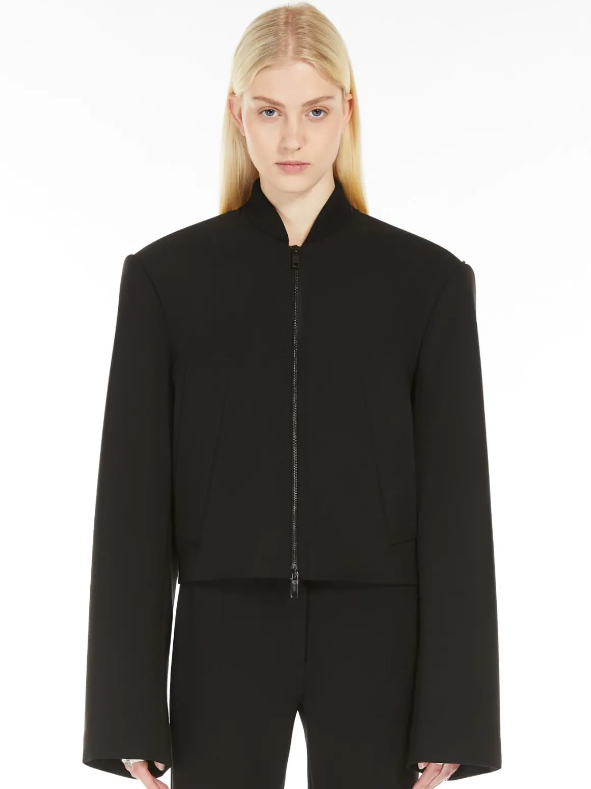 Short blousonin wool