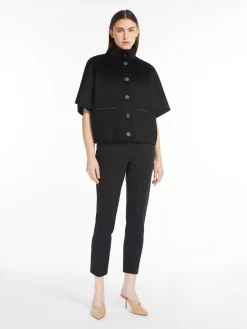 Short cashmere cape