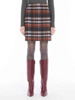 Short chequered wool skirt
