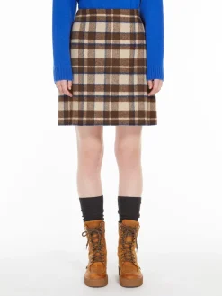 Short chequered wool skirt