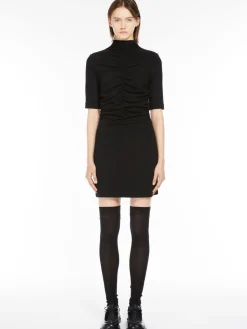 Short gathered dress