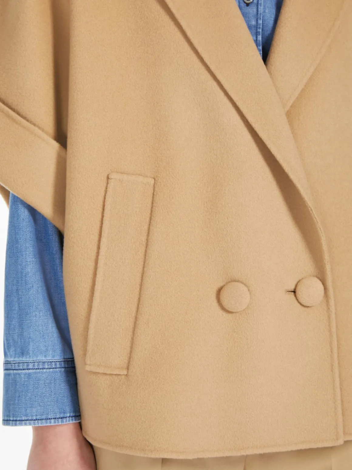 Short wool coat