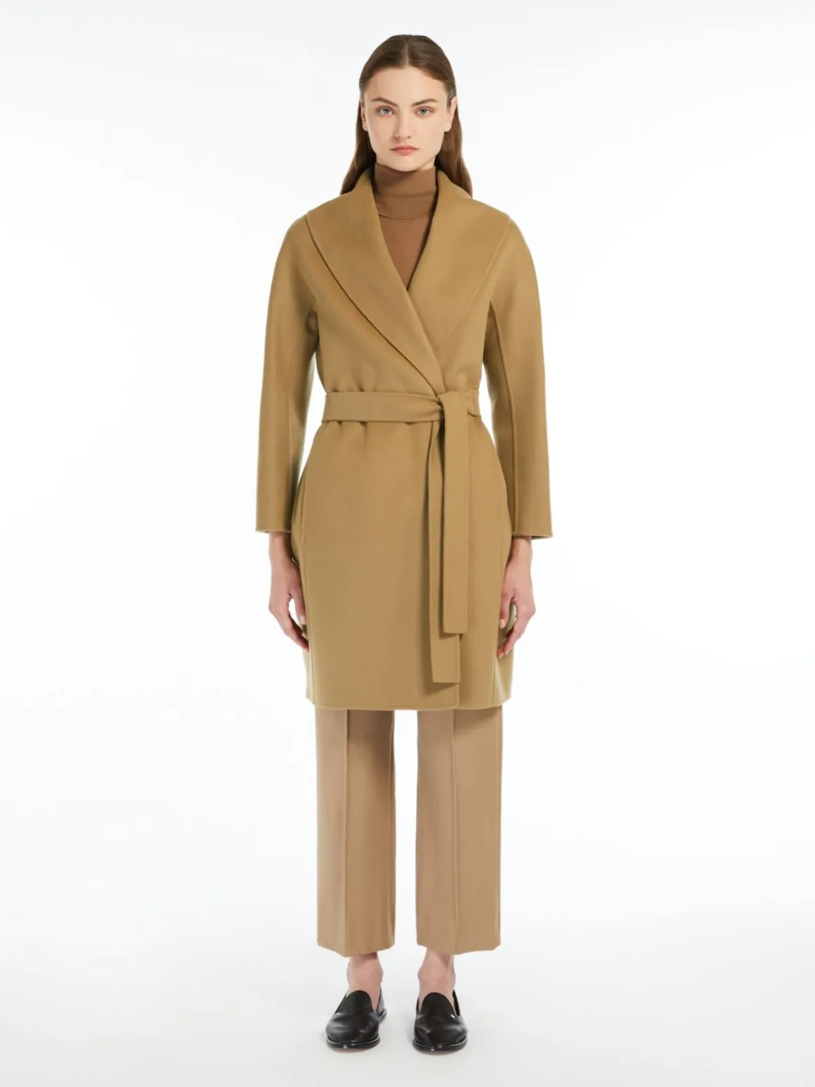 Short wool coat