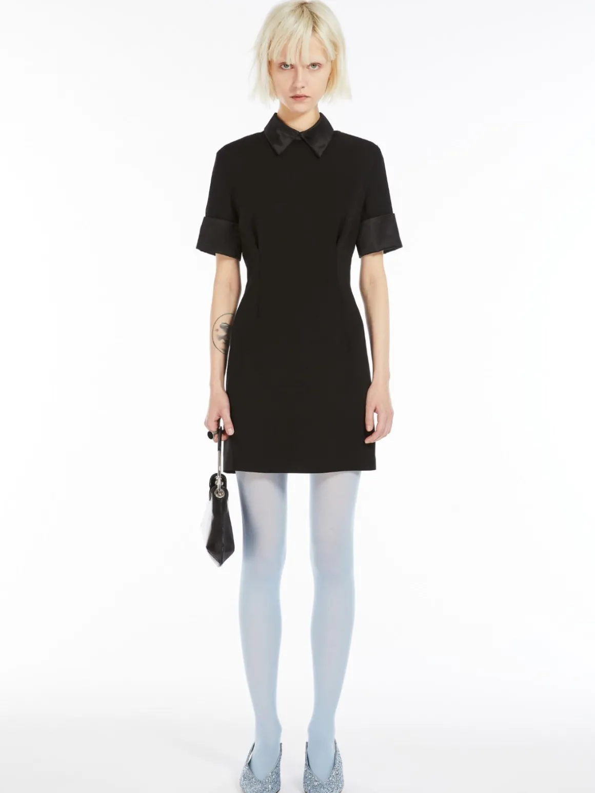 Short-sleeved mini dress