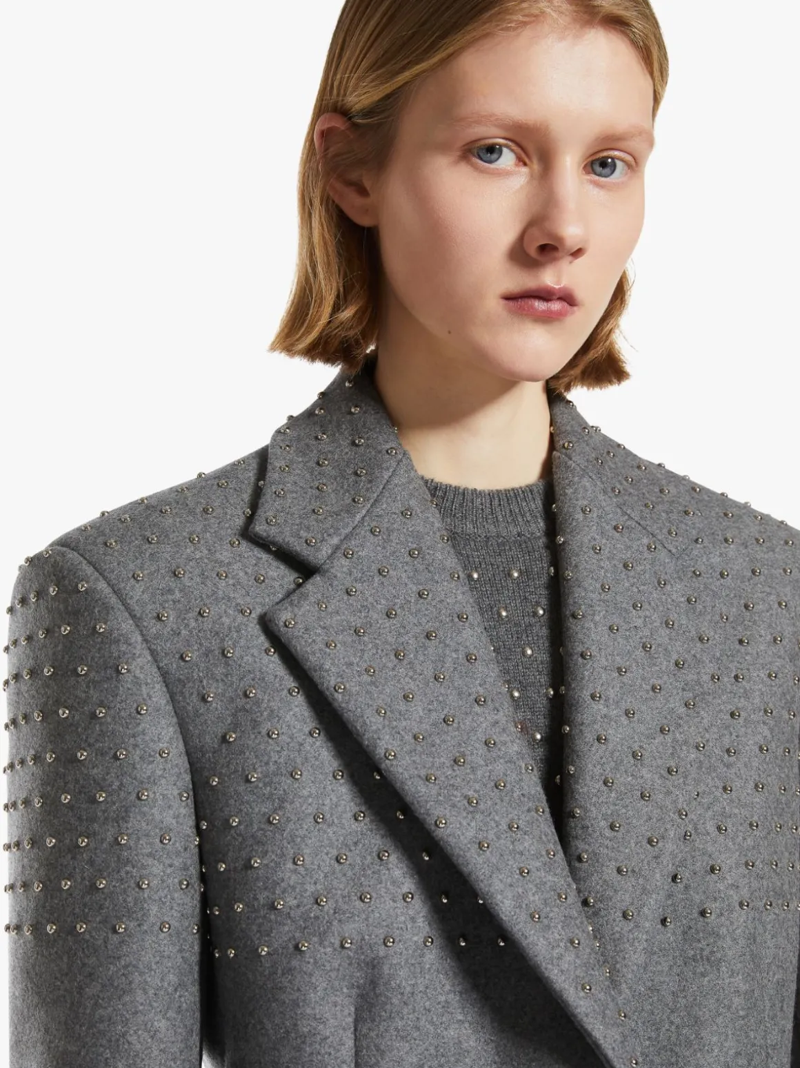 Single-breasted blazer with studs
