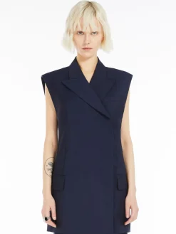 Sleeveless tailored blazer