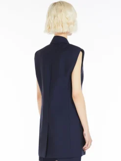 Sleeveless tailored blazer