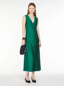 Slim-fit satin dress