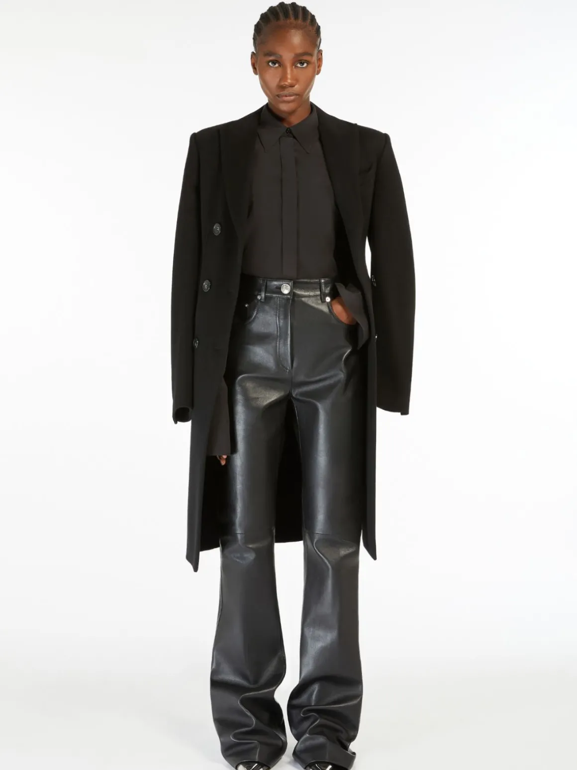 Slim-fit wool coat