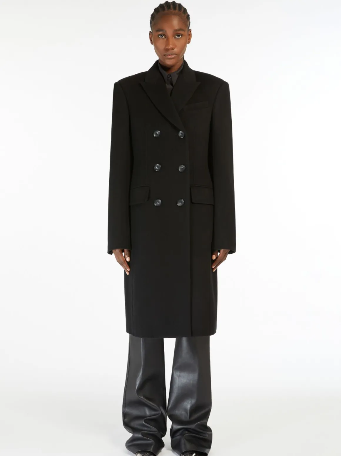 Slim-fit wool coat
