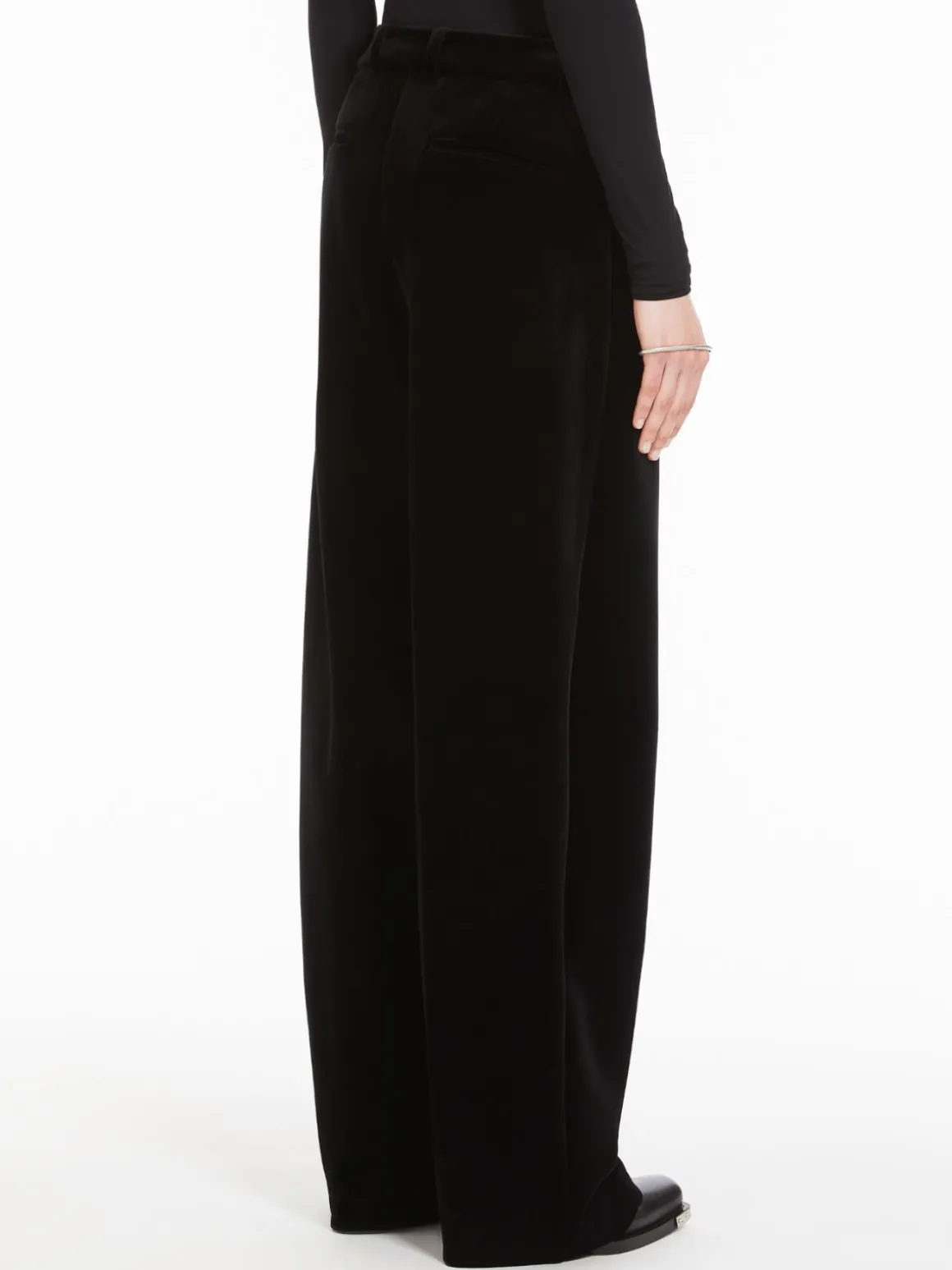 Soft velvet trousers