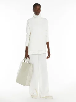 Straight wool trousers