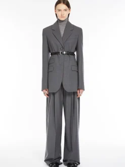 Stretch flannel tailored blazer