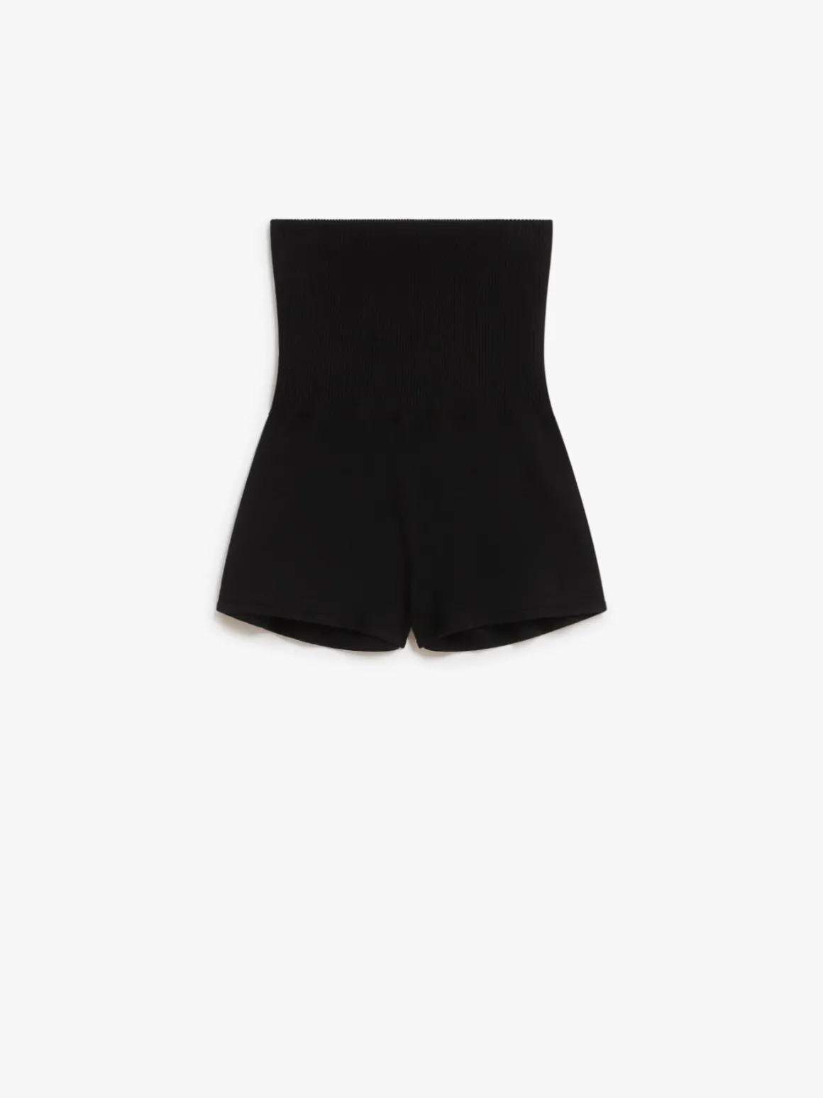 Stretch knit fabric shorts