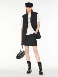 Stretch woollen cloth gilet