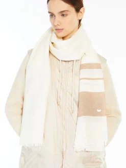 Striped wool scarf
