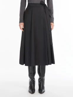 Technical twill wrap skirt