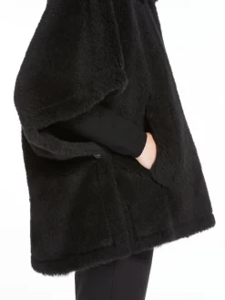 Teddy fabric short cloak