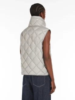 Water-repellent canvas padded gilet