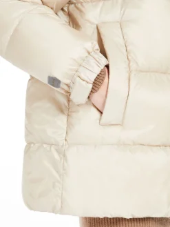 Water-repellent down jacket