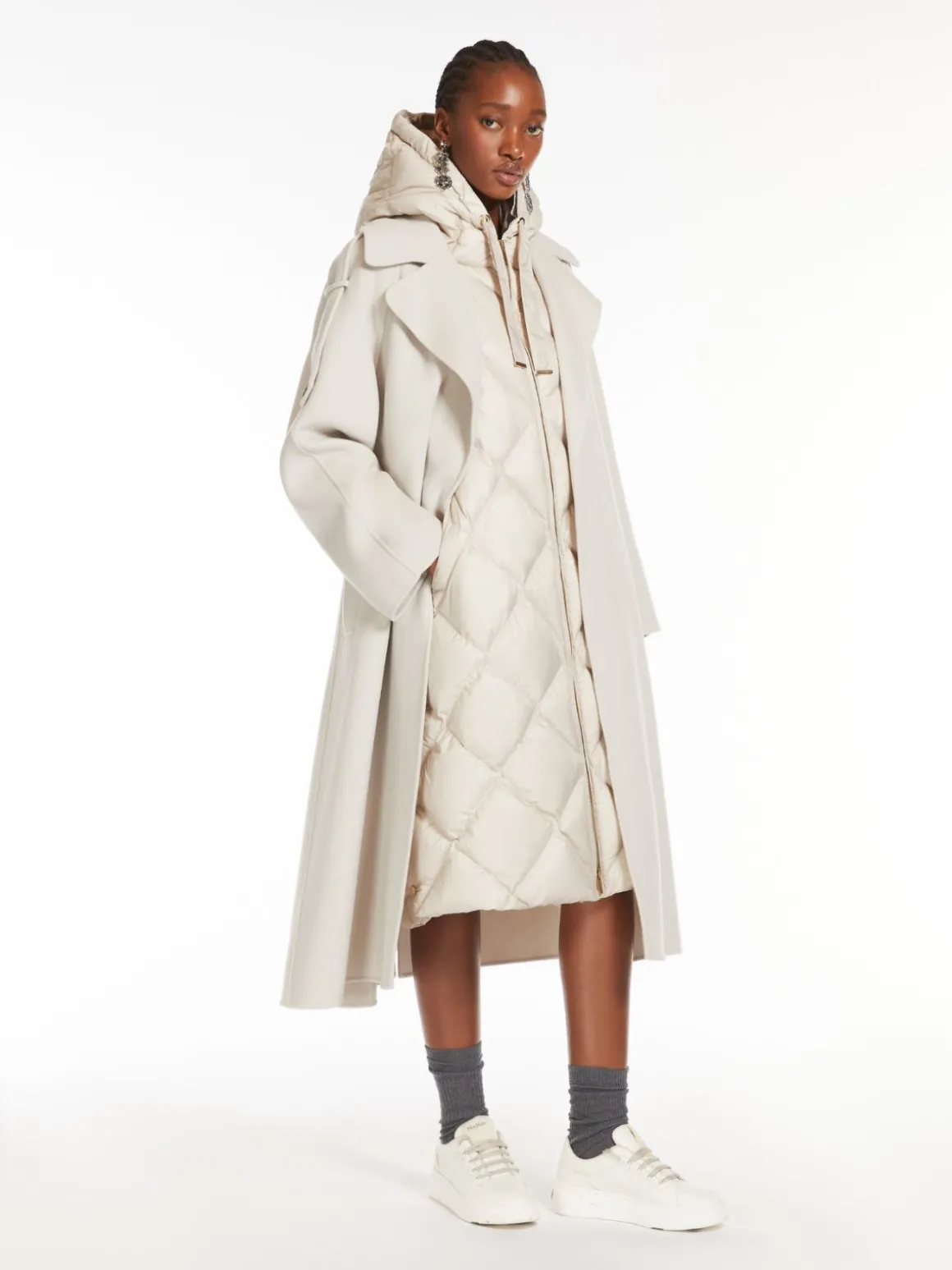 Water-repellent midi gilet