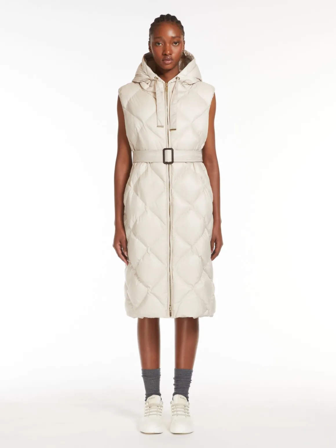 Water-repellent midi gilet