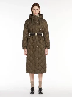 Water-repellent parka