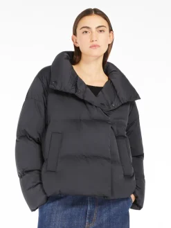 Water-repellent satin down jacket