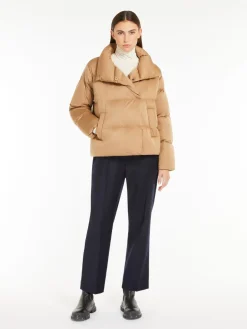 Water-repellent satin down jacket