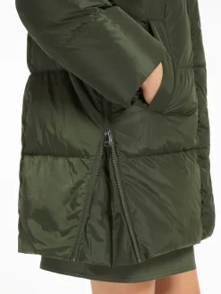 Water-repellent taffeta parka