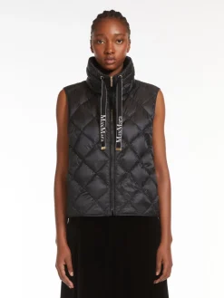 Water-repellent technical canvas gilet