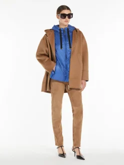 Water-repellent technical canvas travel sweatshirt