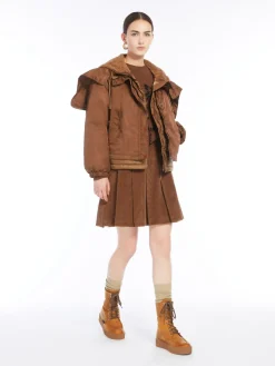 Water-repellent twill parka