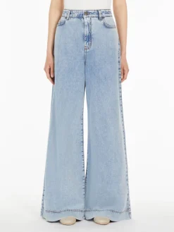 Wide-leg denim jeans