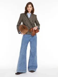 Wide-leg denim jeans