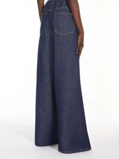 Wide-leg denim jeans