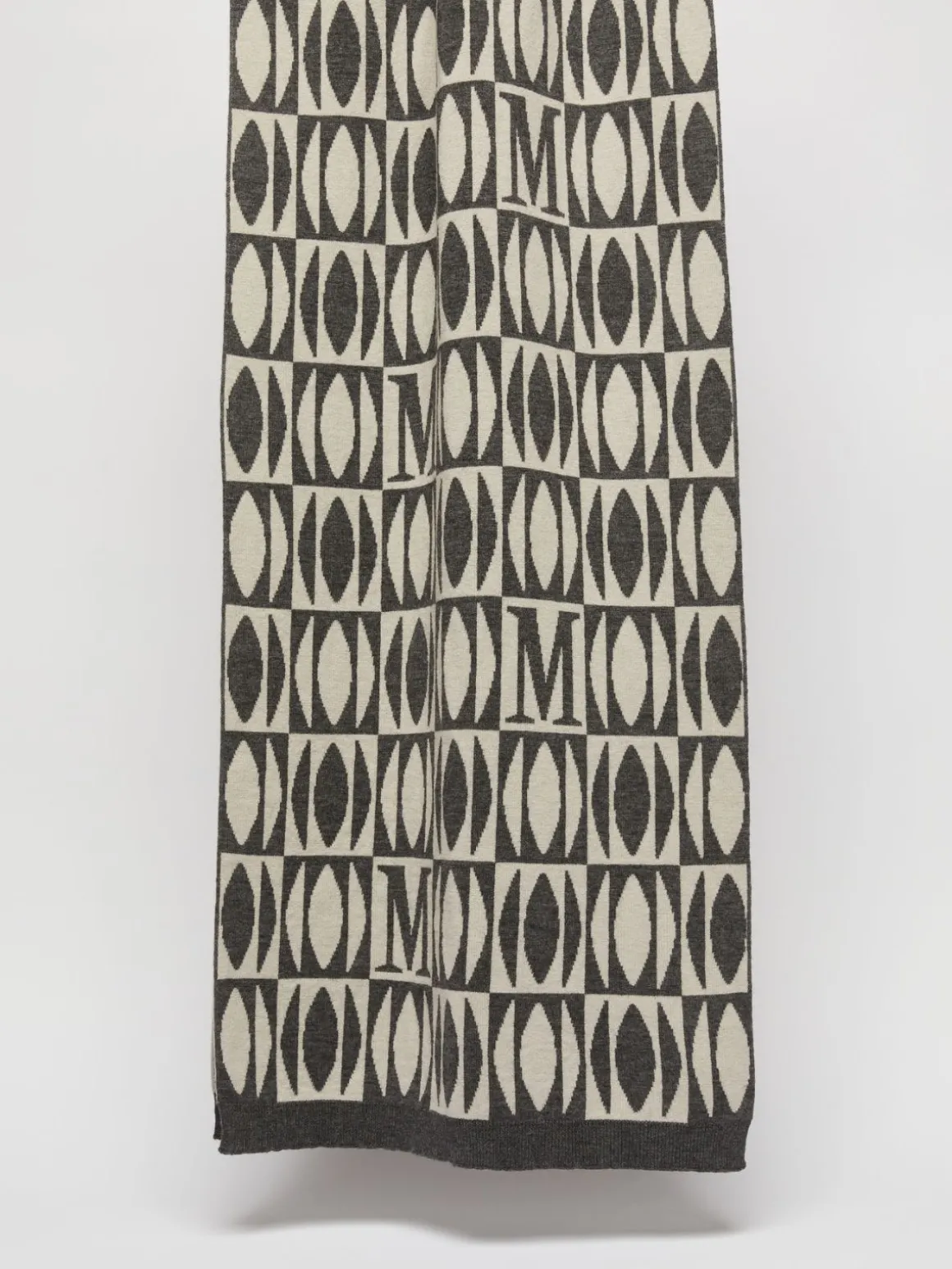 Wool and cashmere jacquard scarf
