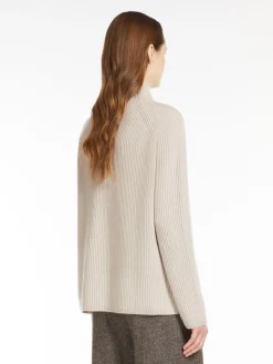Wool and cashmere ribbed jumper