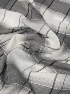 Wool and cashmere shawl