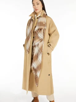 Wool and cashmere shawl