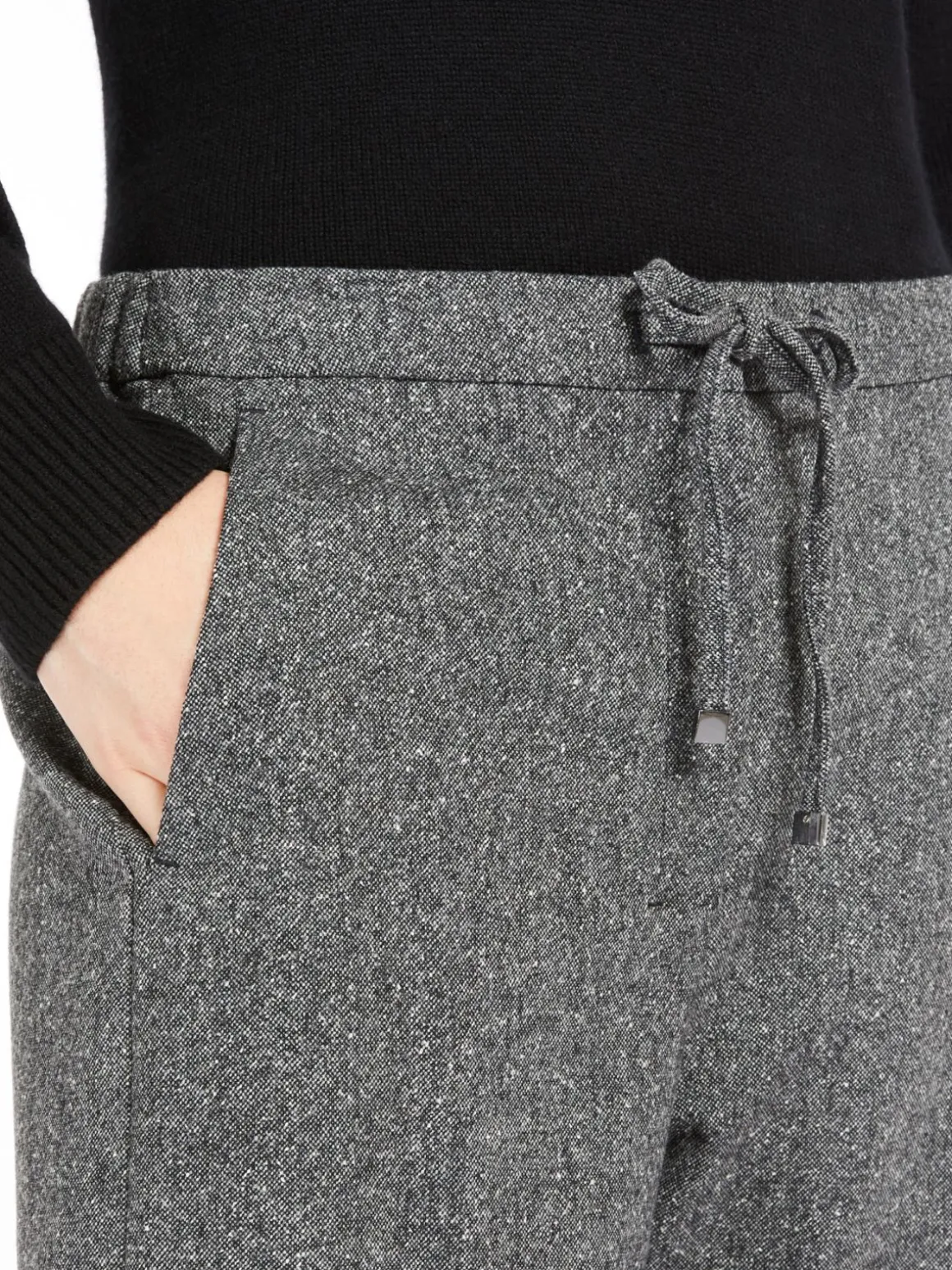 Wool buttoned jogging trousers