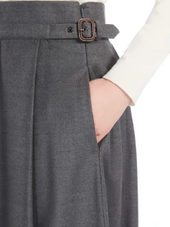 Wool pleated skirt