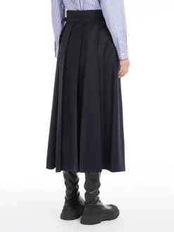 Wool pleated skirt