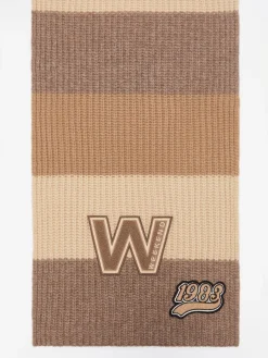 Wool scarf